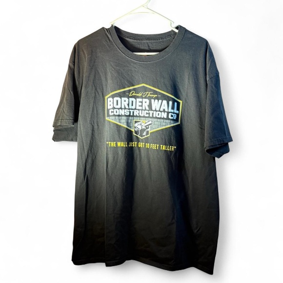 Hanes Other - Donald Trump Border Wall Shirt Size XL